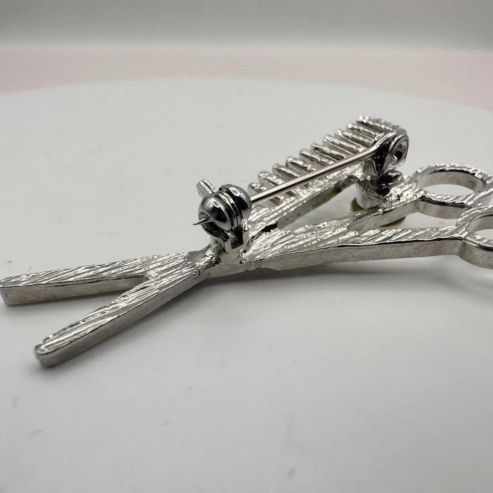 Vintage 90s Silver Tone Scissor and Comb‎ Brooch Hair Stylist Barber Glass Pin